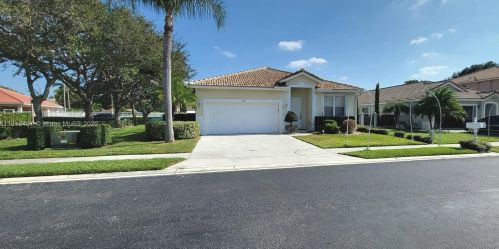 1149 Rialto Dr, Boynton Beach, FL 33436-7196