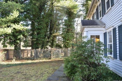 554 Route 199, Red Hook, NY 12571-2428