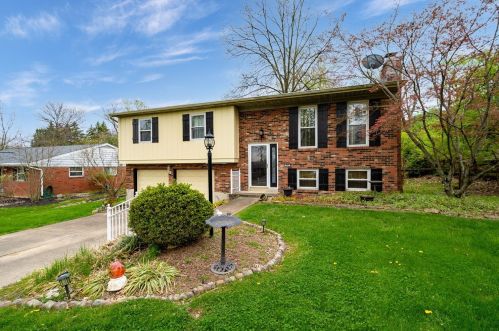 489 Brucehills Dr, Cincinnati, OH 45224-1409