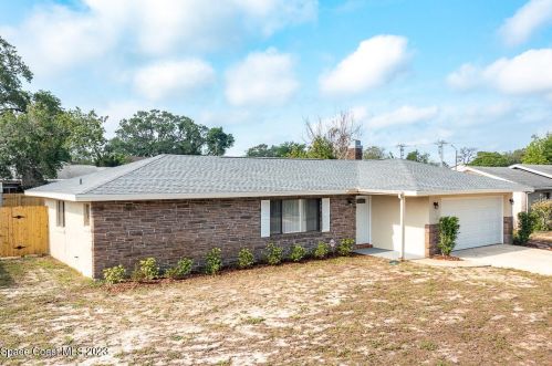 2575 Chesterfield Ct, Titusville, FL 32780-5956