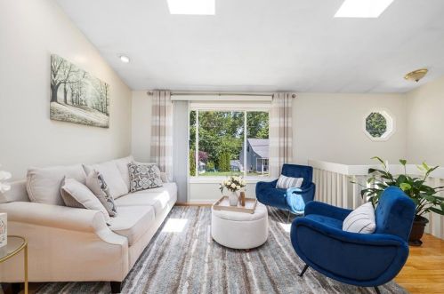 86 Hilltop Dr, Providence RI  02919-3013 exterior