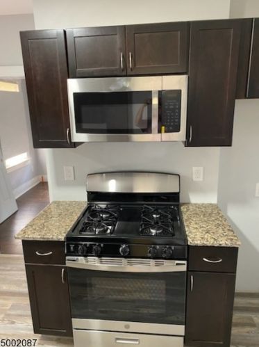 200 Myrtle Ave, Irvington NJ  07111-3305 exterior