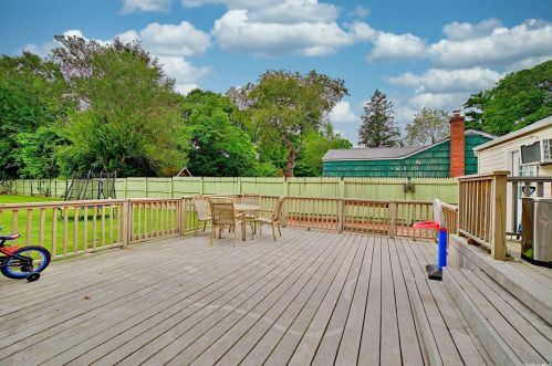 232 Crombie St, Huntington Station NY  11746-1504 exterior