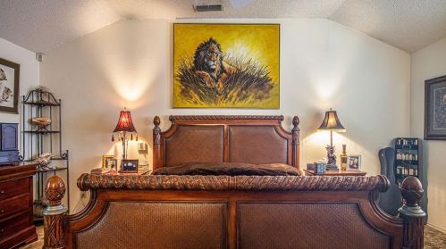 3848 Rolling Mdw Dr, Bedford TX  76021-2640 exterior