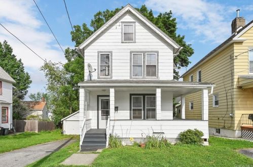 12 Royce Ave, Middletown NY  10940-4708 exterior