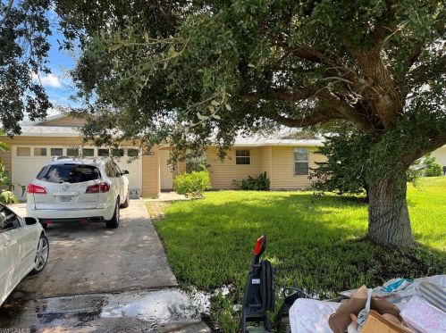 1117 6th Ave, Cape Coral, FL 33909-1391