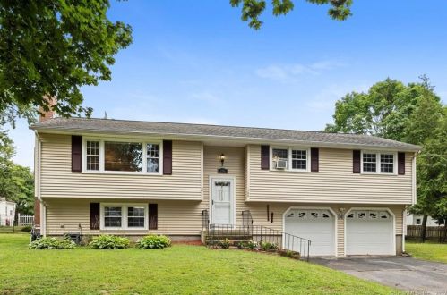 100 Wendy Dr, Wapping, CT 06074-1236