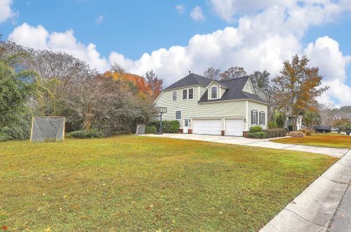 1705 James Basford Pl, Mount Pleasant, SC 29466-7052