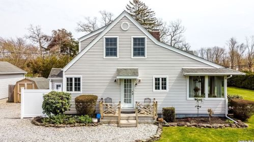 503 Country Rd, Canaan Lake, NY 11772-5546