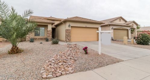 45067 Desert Cedars Ln, Maricopa, AZ 85139-4211