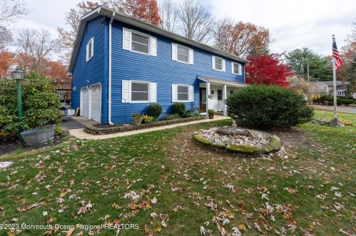 1 Brunswick Dr, Wall Township NJ  07731-1722 exterior