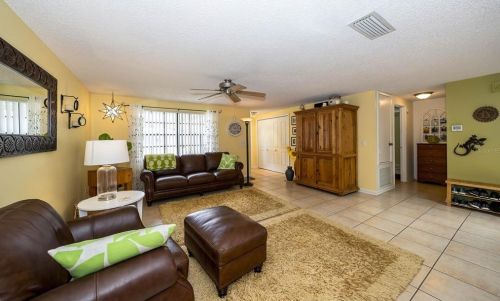 1562 Twin Palms Loop, Lutz FL  33559-6763 exterior