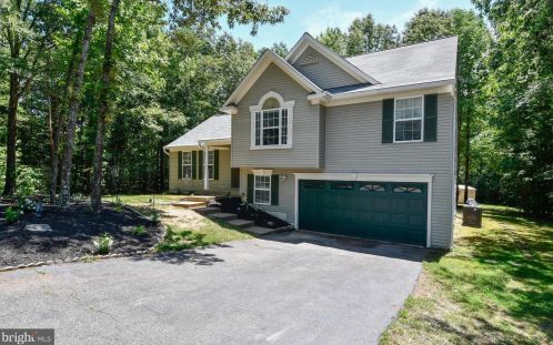 5801 Cambridge Dr, Fredericksburg, VA 22407-1284