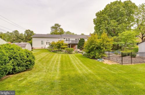 289 Packett Dr, Charles Town WV  25414-5099 exterior