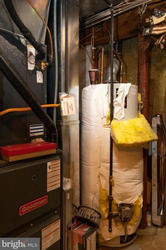 7 Mckinley Ave, Blenheim NJ  08012-5355 exterior