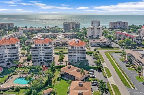 921 Panama Ct, Marco Island, FL 34145-6225