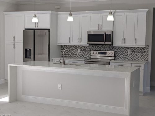 3510 27th St, Lehigh Acres, FL
