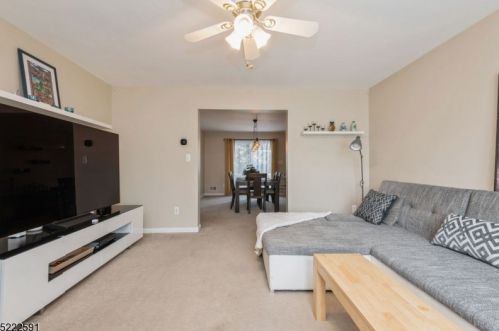 230 7th Ave, Manville NJ  08835-1216 exterior