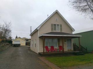 2808 Dakota St, Spokane WA  99207-2725 exterior