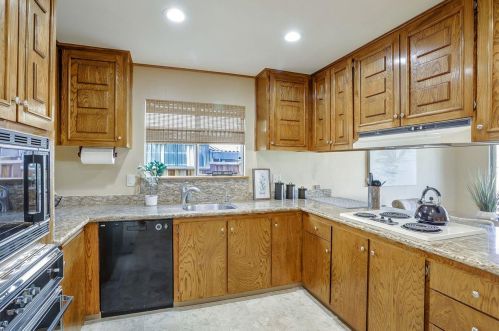 1952 Camargo Dr, San Jose CA 95132-1615 exterior