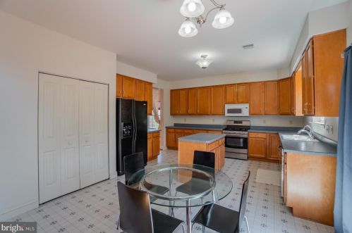 2054 Canyon Creek Rd, Gilbertsville PA  19525-7000 exterior