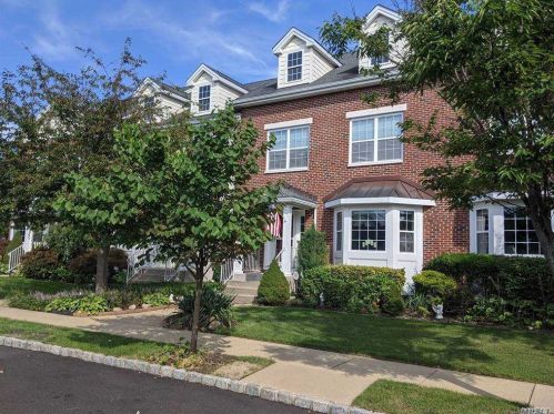 7 Lorien Pl, Huntington Station, NY 11747-5369