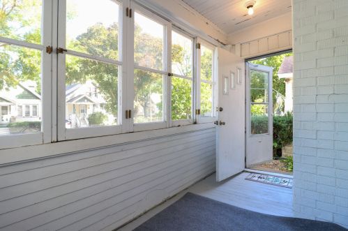 6907 Auburn Ave, Milwaukee, WI 53213-3116