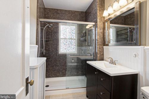 33 Vassar Rd, Camden NJ  08106-1623 exterior