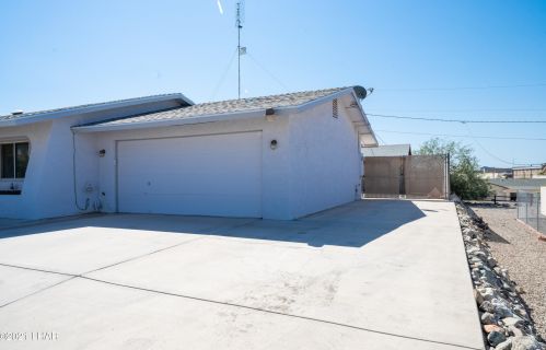 2636 Sunkentree Dr, Lake Havasu City AZ  86403-3856 exterior