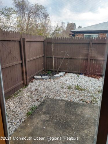 94 Greenwood Loop Rd, Bricktown NJ  08724-1255 exterior