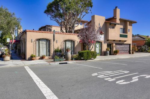 725 Correas St, Princeton By The Sea, CA 94019-1907