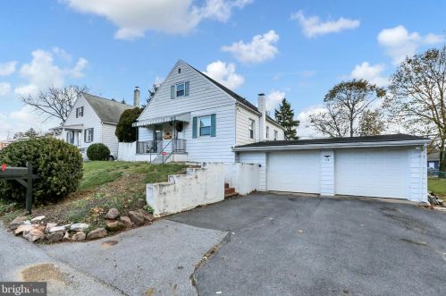 13 Chelsea Ln, Harrisburg, PA 17109-4534