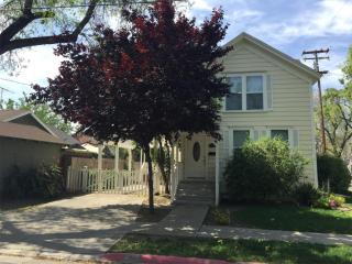 205 Johnson St, Modesto CA  95354-0678 exterior