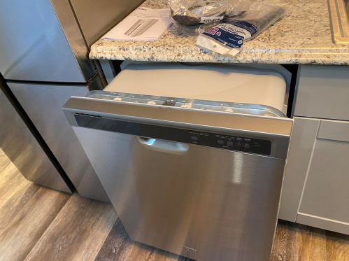 70 Cape Dr, Mashpee MA exterior