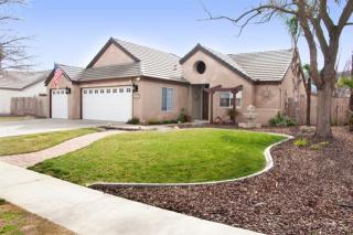 375 Spring Ln, Lemoore CA  93245-2446 exterior