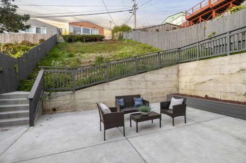 6 Rockford Ave, Daly City CA  94015-4724 exterior