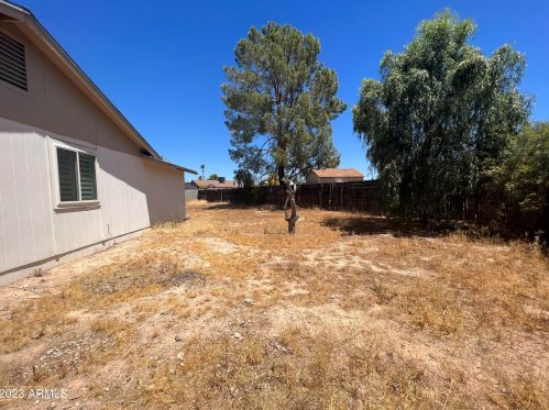 6206 Zoe Ella Way, Glendale AZ 85306-2823 exterior