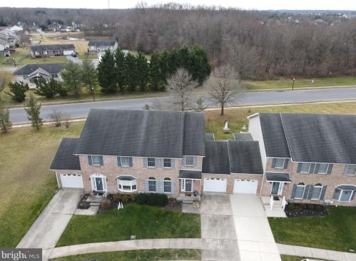 35 Marble House Dr, Bear, DE 19701-4023