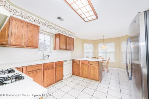 21 Pine Hollow Ln, Lakewood NJ  08701-5714 exterior