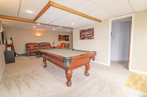 3346 Boone Cir, Minneapolis MN 55427-1851 exterior