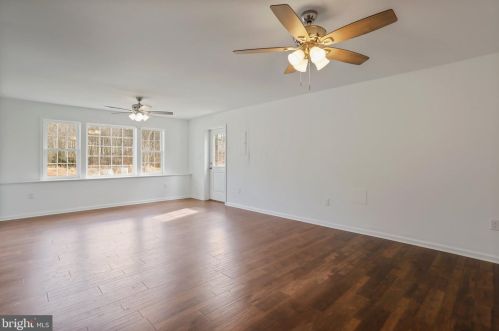 1198 Happy Ridge Dr, Front Royal VA  22630-5302 exterior