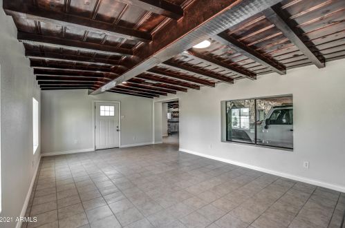 8202 Central Ave, Phoenix AZ  85042-6529 exterior