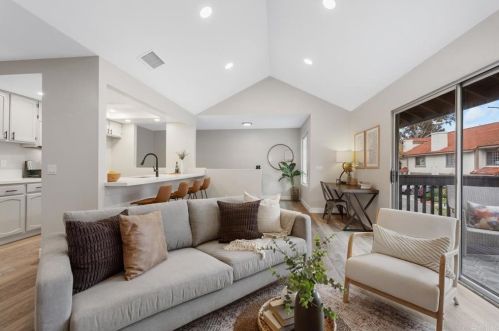 353 Windy Ln, Vista CA  92083-5766 exterior