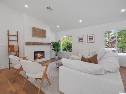 5267 Gould Ave, La Canada CA  91011-2443 exterior