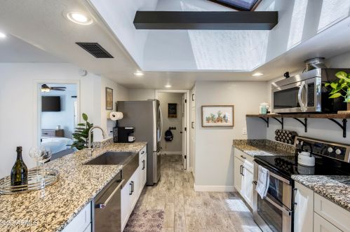 5931 Spring Rd, Scottsdale AZ 85254-3349 exterior