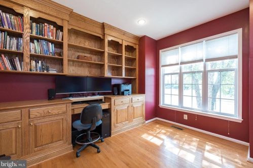 5027 Woodgate Ln, Collegeville PA  19426-3365 exterior