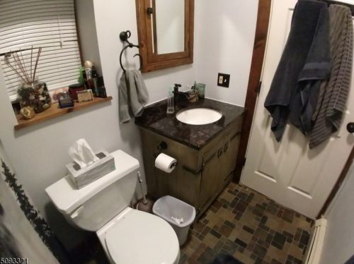 59 Pinecrest Trl, West Milford Lakes NJ  exterior