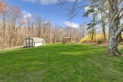 259 Concord Circle Rd, Beaver Falls PA  15010-8528 exterior