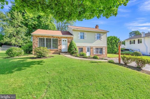 2439 Helms Mnr, Boothwyn, PA 19061-3321
