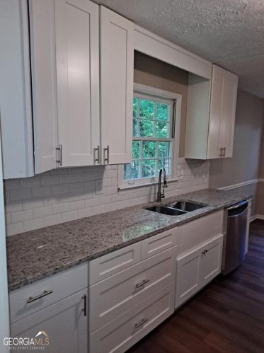 153 Carrollwood Dr, Fayetteville GA  30215-5447 exterior